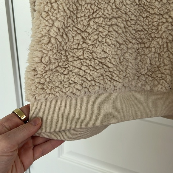 Comfy Fluffy Must Have Sweatshirt - Picture 9 of 9